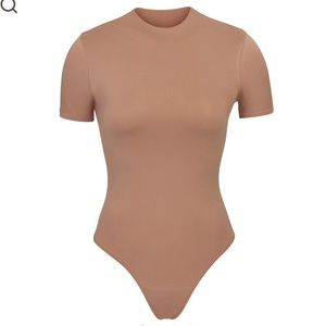 Skims Essential T-Shirt Bodysuit Tigers Eye NWT L/XL new in box!
